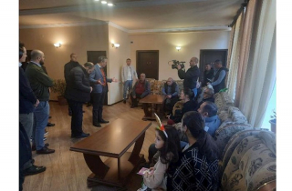 nato-sabiq-bas-katibi-ermenistanda