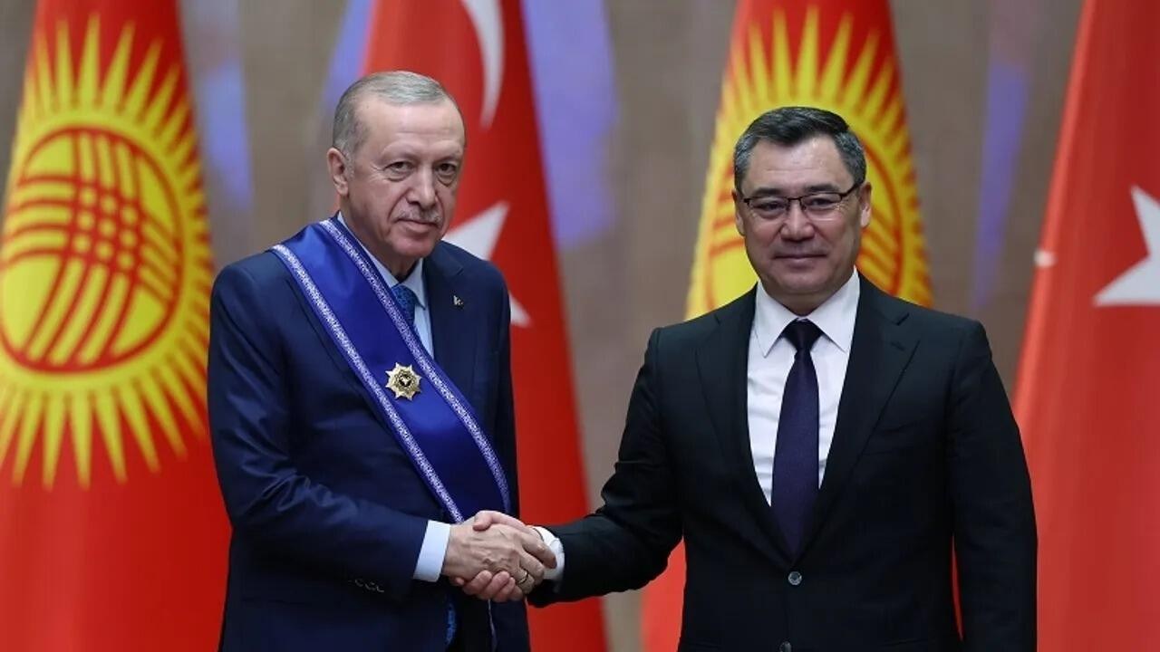 erdogan-togg-japarov-ise-gorun-ne-hediyye-etdi-foto-1730828553