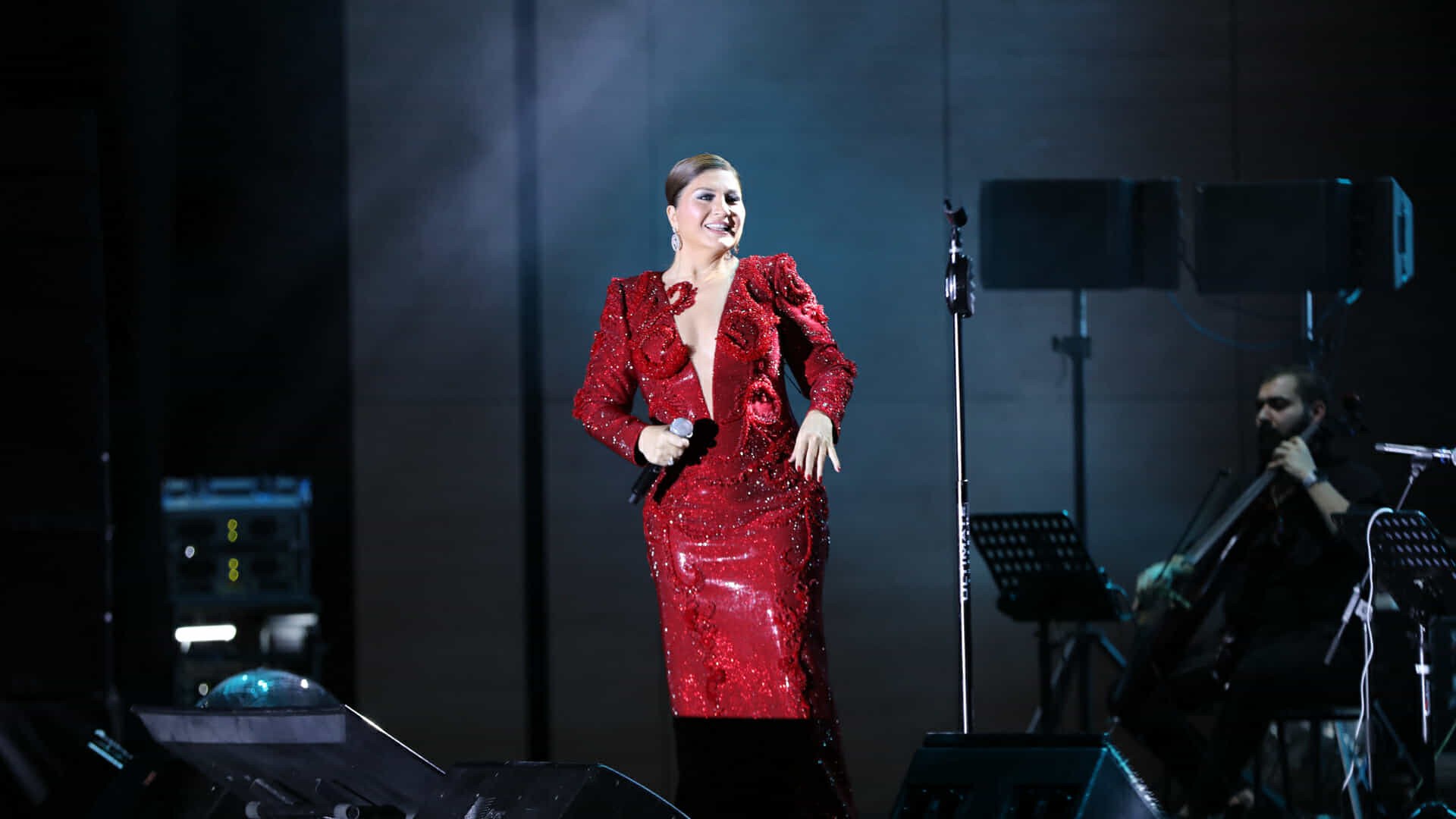 sibel-can-bakida-konsert-verdi-video-1733762391