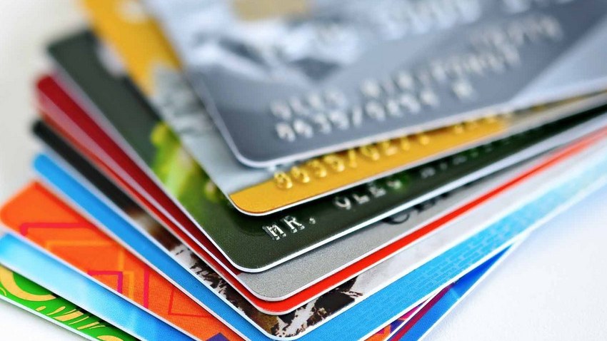 tecili-bank-kartlari-ile-bagli-ehaliye-xeberdarliq-edildi-1738403290