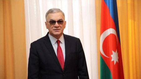 500-min-dollardan-cox-borcu-oldugu-deyilen-sabiq-bas-konsul-ona-kimler-destek-olub-fotonbsp-1745217552