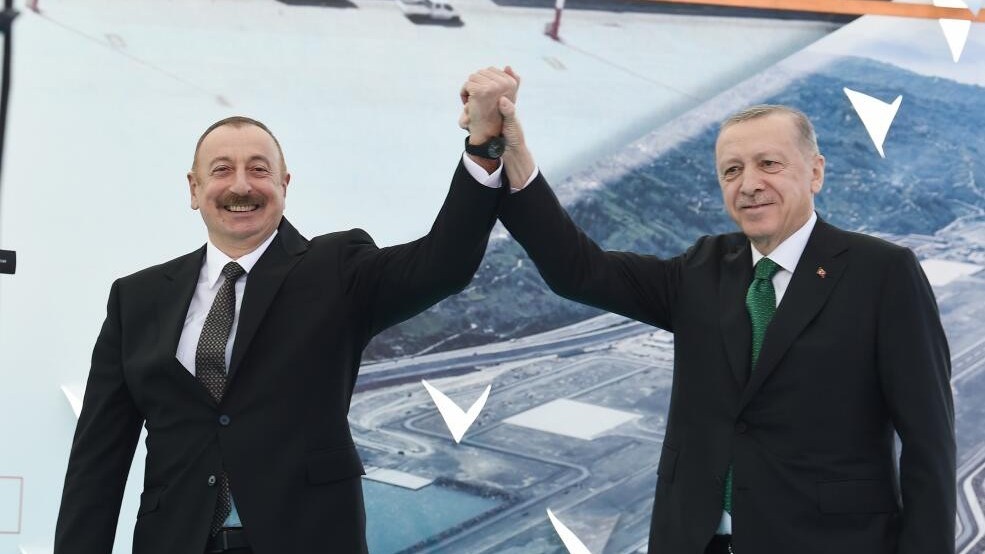 erdogan-azerbaycana-seferdedir-niye-mehz-lacin-beynelxalq-hava-limani-1748422809