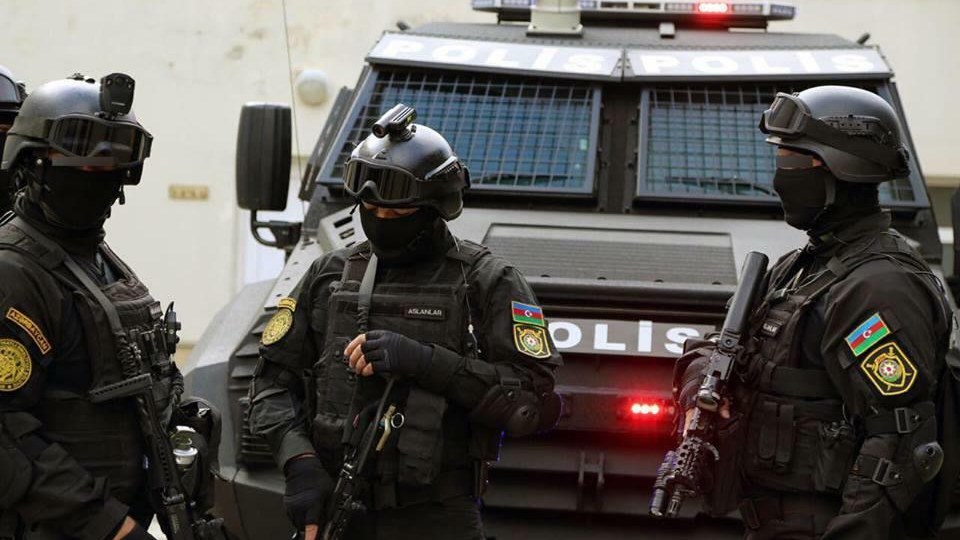 Polis bu rayonda təcili əməliyyat keçirdi - Saxlanılanlar var - VİDEO